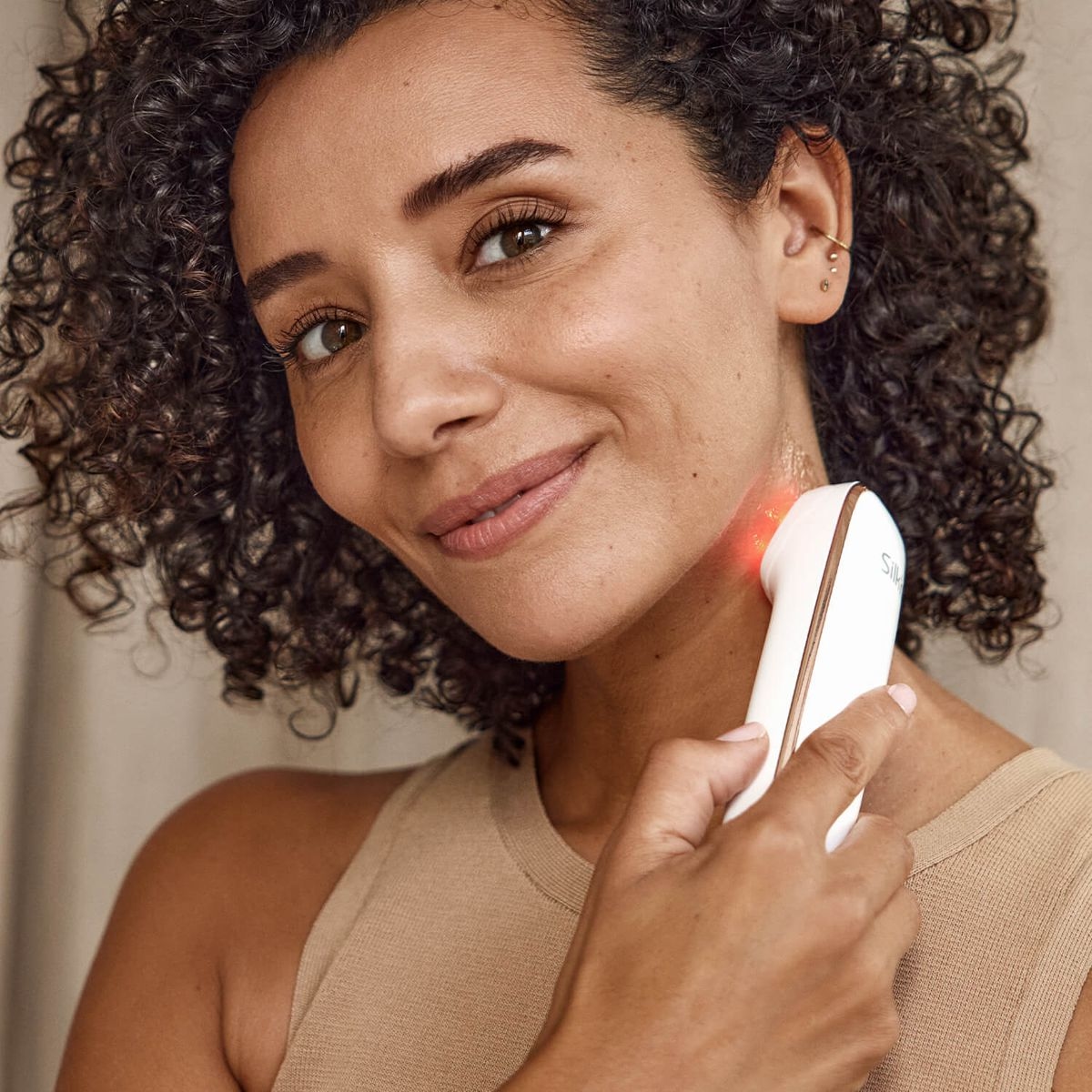 Produktbild von Silkn - Facetite Revive Cordless