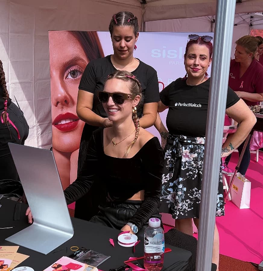 photo des personnes au Pink Ribbon Walk