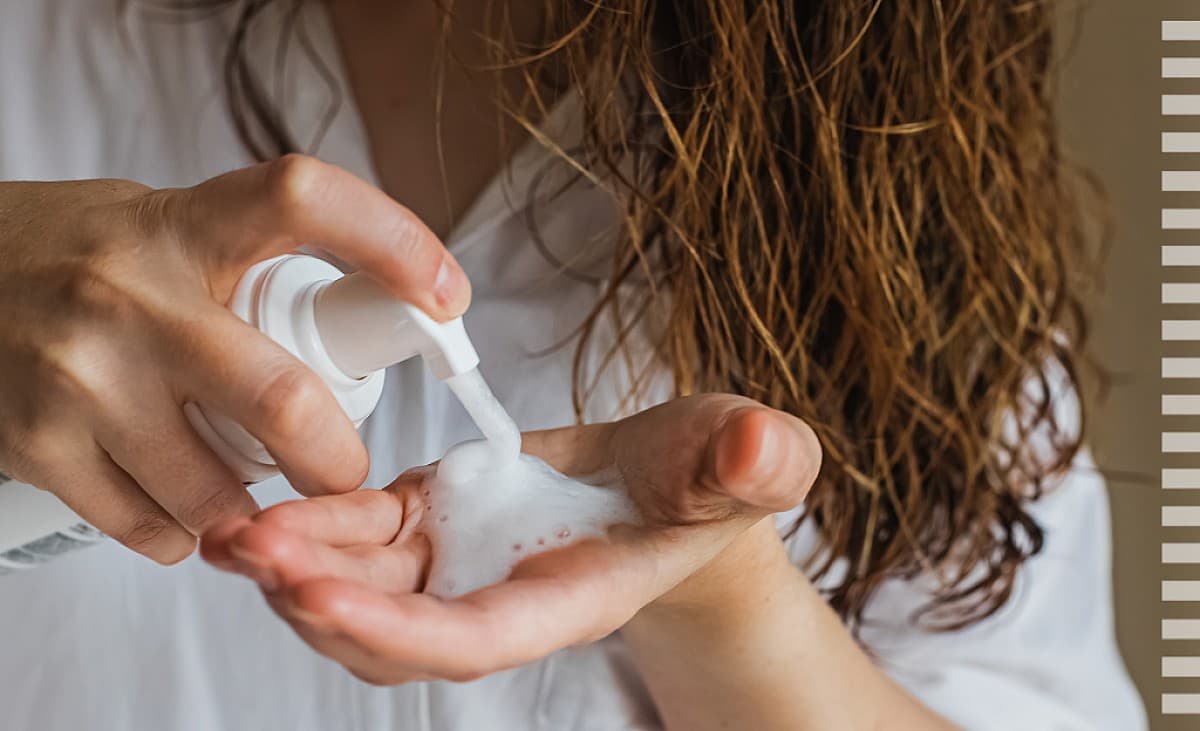 How to use mousse correctly – for curls and straight hair