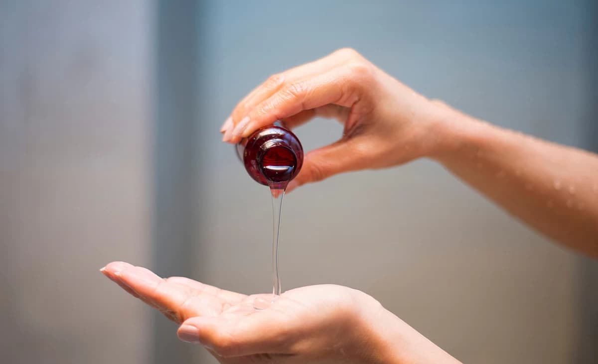 Ces shampooings aident à lutter efficacement contre les pellicules